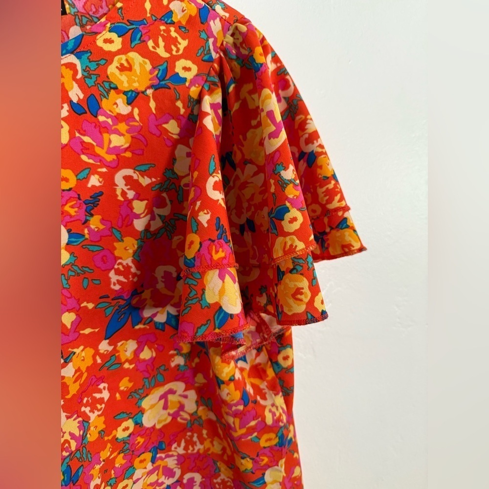 Floral Red Top with Ruffle Sleeves, size XL - Picture 3 of 5